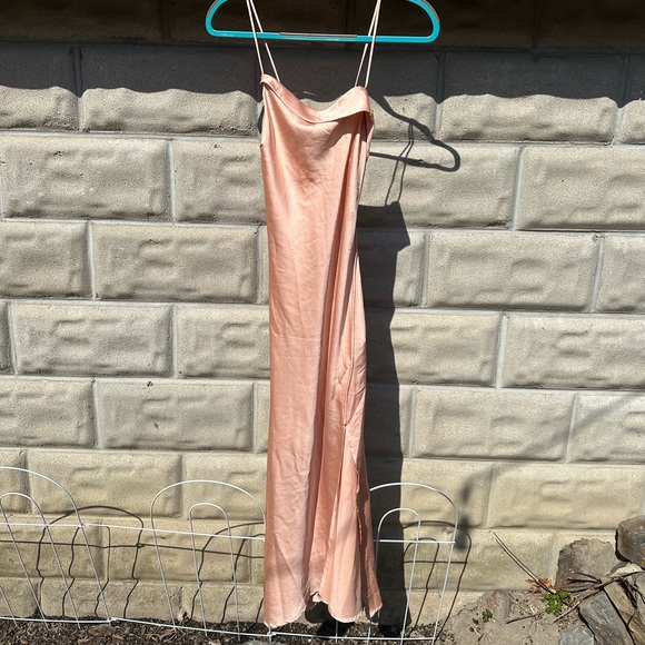 Blush ASTR cowl neck midi dress - NWT - Picture 3 of 6